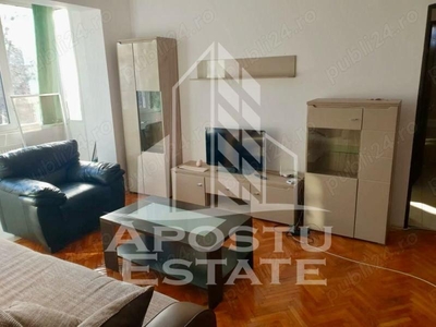 Apartament cu 3 camere, in zona Tipografilor negociabil