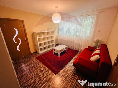 Apartament cu două camere de închiriat