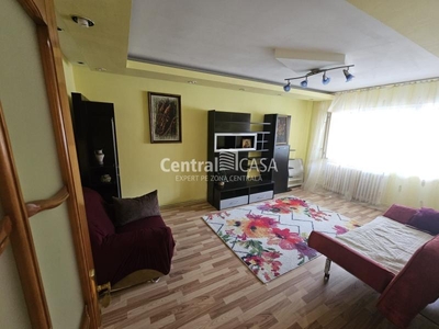 Apartament de inchiriat cu 3 camere, Centru-Sf Lazar-Palas