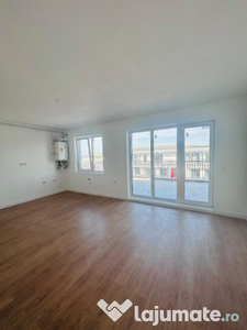 Apartamet de 2 camere, semidecomandat, cu terasa de 45 mp