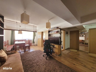 De vânzare apartament cu 2 camere în cartierul Zorilor