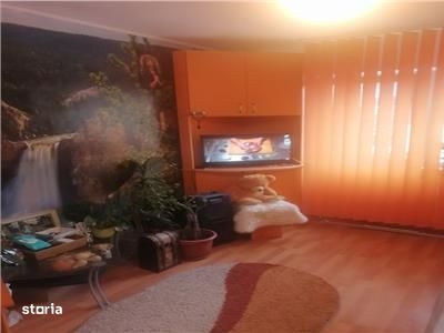 Ag. Avantaj Imobiliare apartament 3 cam km 0