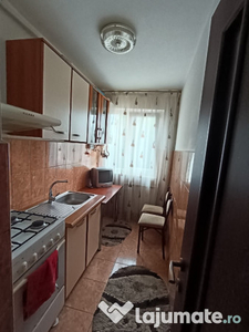 Închiriez apartament 2 camere Banat