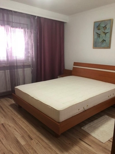 OFERTA INCHIRIERE APARTAMENT 3 CAMERE ULTRACENTRAL, 500 EURO