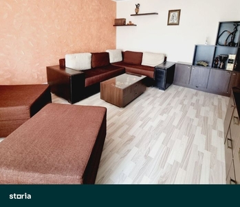 Proprietar vand in rate apartament 3 camere Zamca