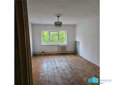 SEMICENTRALPalas, Apt. 2 cam. D, 57mp, et. 2, liber, 87.000 EURO NEG de vanzare