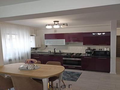 Apartament 3 camere, etaj intermediar in zona Sub Cetate!