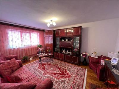 Apartament 4 camere, zona Primariei , etaj 3, 76mp