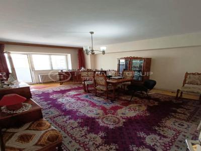 Apartament 4 camere, Nicolina-Cug, 102mp