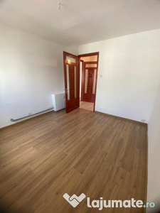 Apartament 2 cam decom., centrala, termopan, izolat, spatios, Mioritei