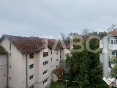 Apartament 3 camere balcon si pivnita 60 mp Valea Aurie Sibi