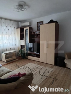 Apartament 4 camere in Sebes