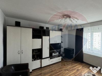 Apartament cu 2 camere de vânzare în zona Decebal