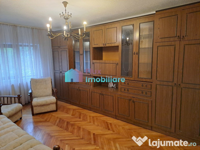 Apartament cu 3 camere în Obcini etaj 1