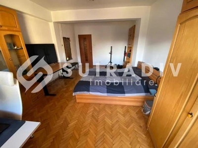 Apartament decomandat de inchiriat, cu 4 camere, in zona Dorobantilor, Cluj Napoca S17421