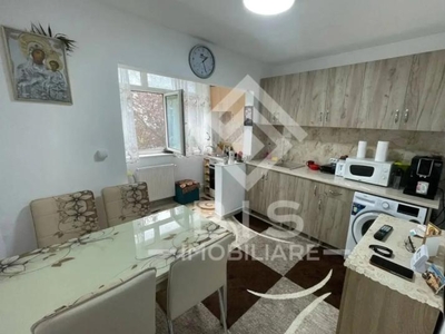 Apartament o camera | etaj 1 | Calea Moldovei OMV