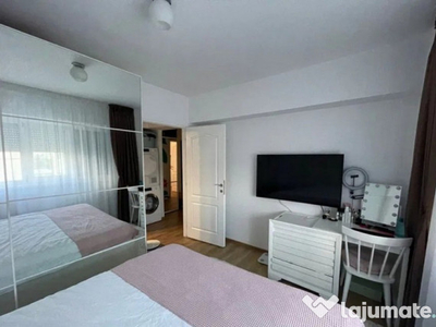 DELFINARIU Chirie Apartament 2 camere pe Blv Mamaia vizavi de McDonald