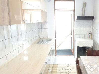 Inchiriez apartament 2 camere in Deva, zona ultracentrala (I. Maniu),