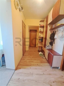 RECO Apartament cu 4 camere de vanzare