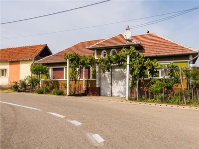 RECO Casa de vanzare cu teren in Valea Mare de Codru