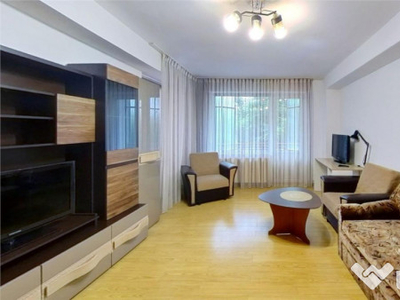 TUR LIVE! Apartament modern si confortabil, Central, Targu M