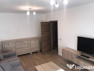 Zona Centrala chirie Apartament 2 cam in blocul cu CEC Bank