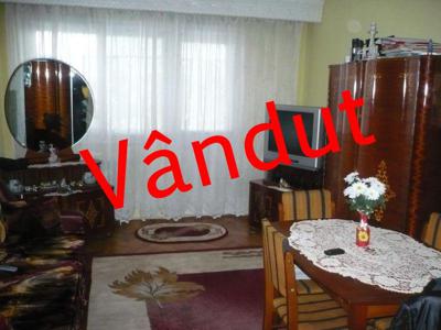 Apartament De Vanzare in Alba Iulia - 3 camere, Centru ,Decomandat