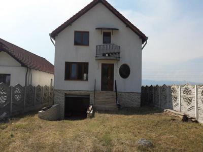 Casa de vanzare la 7 km de Alba Iulia, Pret 110000 Euro