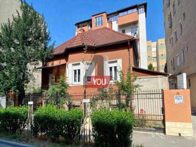 Casa in Arad pe str.Tudor Vladimirescu cu vad deosebit(pretabil medicina,cabinete)-248500 euro