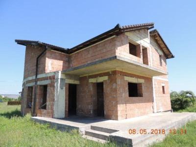Casa la rosu de vanzare, Zona Alba-Micesti, Pret 60000 euro