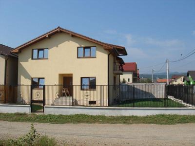 Casa Noua De Inchiriat - 1200 eur/luna - Cetate, Alba Iulia