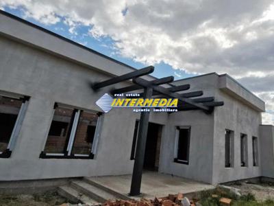 Casa noua de vanzare la gri cu utilitati zona Cetate - HCC 560 mp teren