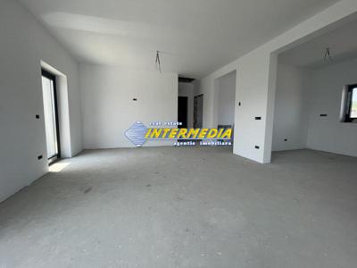 Casa noua pe un nivel cu 3 camere semifinisata de vanzare in Alba Iulia cu utilitati