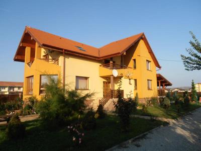 Casa Si Teren De Vanzare - 210000 eur - Cetate, Alba Iulia
