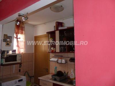 De vanzare apartament 3 camere in Targu Mures, cartier Mureseni