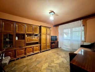 Apartament 3 camere decomandat, Pod Calvaria