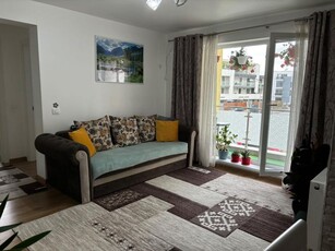 Apartament doua camere, decomandat, elegant, mobilat si echipat, Tractorul, Brasov