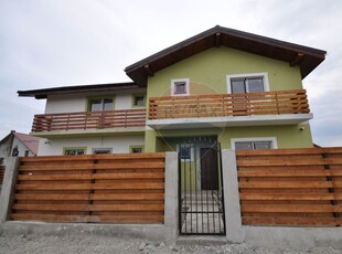 Casavila 4 camere vanzare in Brasov, Stupini