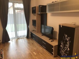 Decomandat, mobilat si utilat modern, cu gradina proprie, zona Coresi, Tractorul, Brasov