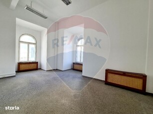 Apartament 3 camere parter