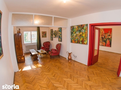 Apartament elegant cu două camere şi garaj, Zona Caroline, Alba Iulia
