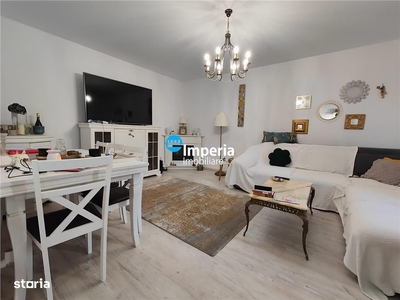 Casa tip triplex, de vanzare, zona Valea Lupului