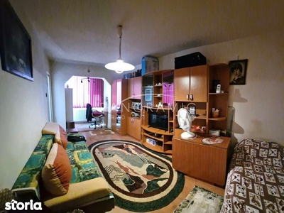 Apartament cu 4 camere decomandat - Profi Valea Rosie