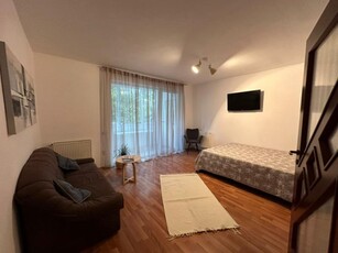 Apartament 1 camere , 37 MP, Eroilor , parcare.