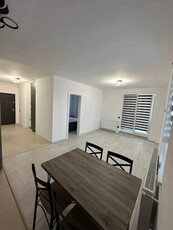 Apartament 2 camere , 42 MP,plus terasa de 20 mp Eroilor , parcare.