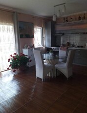 Apartament 2 camere , 54 MP,cu gradina de 50 mp , Teilor .