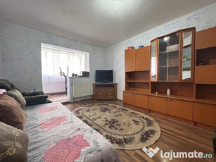 Apartament 2 camere, decomandat, mobilat, utilat, beci, zona 9 Mai!