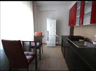 Apartament 2 camere decomandate, 49 mp, parcare, zona VIVO!