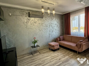 Apartament 2 camere, Erou Iancu Nicolae