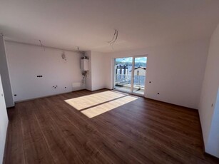 Apartament 3 camere/Spatiu birou Eroilor, Floresti